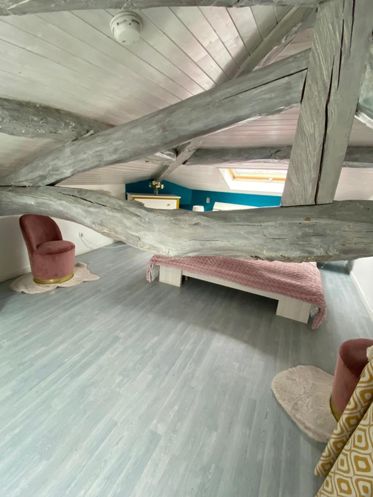 B&B Insolite Entre Lyon Et Aeroport Pusignan Εξωτερικό φωτογραφία